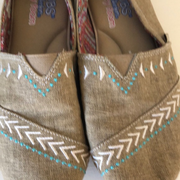 Bobs by Skechers canvas shoe, great condition! - Picture 6 of 6